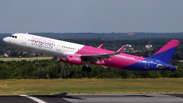 HA-LTE:Airbus A321:Wizz Air